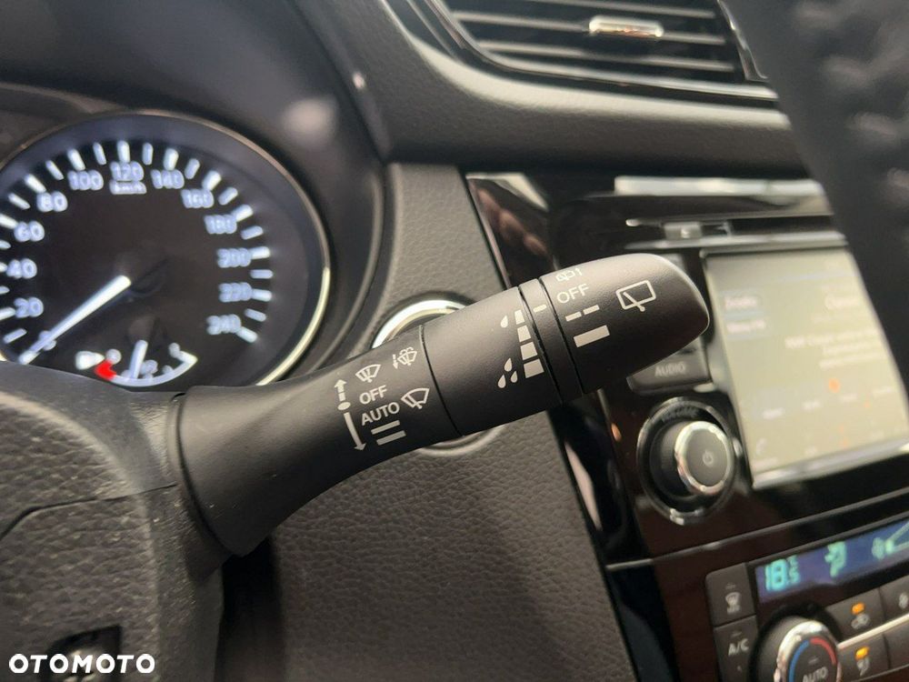 Nissan X-Trail 1.3 DIG-T Tekna 2WD DCT - 24