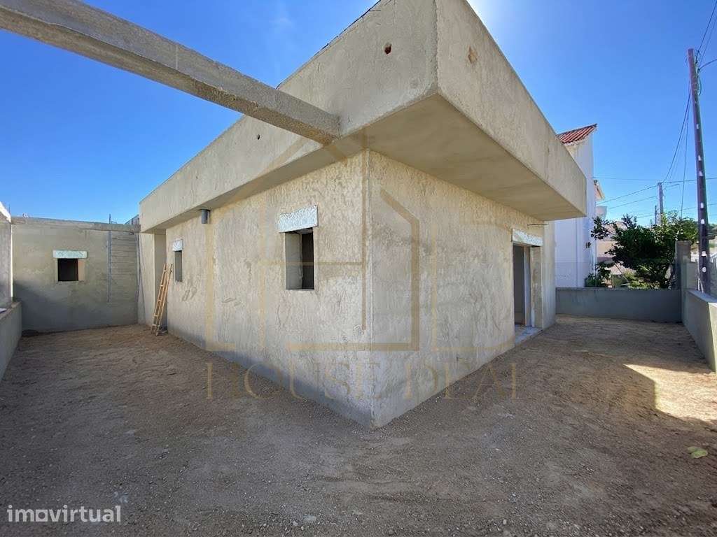 Moradia moderna térrea com Piscina T3+1. Pinhal do General. Fernão ... - Grande imagem: 2/22