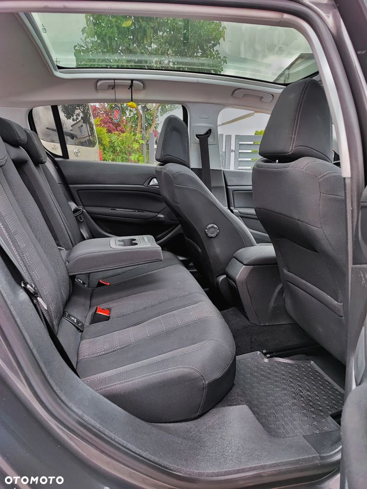 Peugeot 308 1.6 BlueHDi Allure S&S - 11