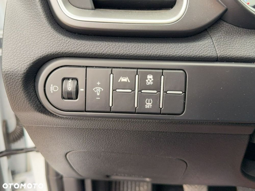 Kia Ceed - 27