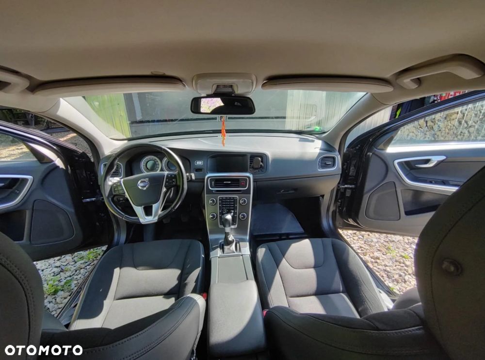 Volvo V60 D2 - 17
