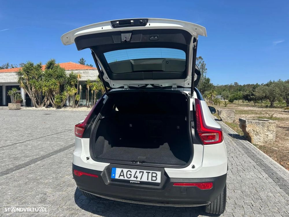 Volvo XC 40 1.5 T2 R-Design Geartronic - 11