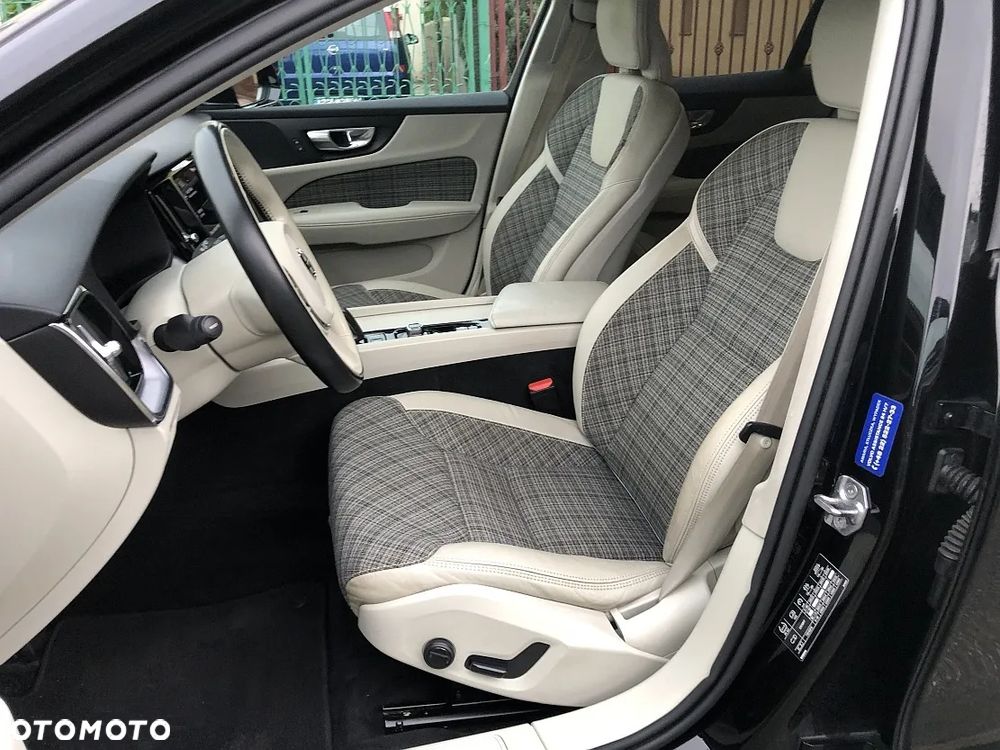 Volvo V60 B4 D Momentum Pro - 9