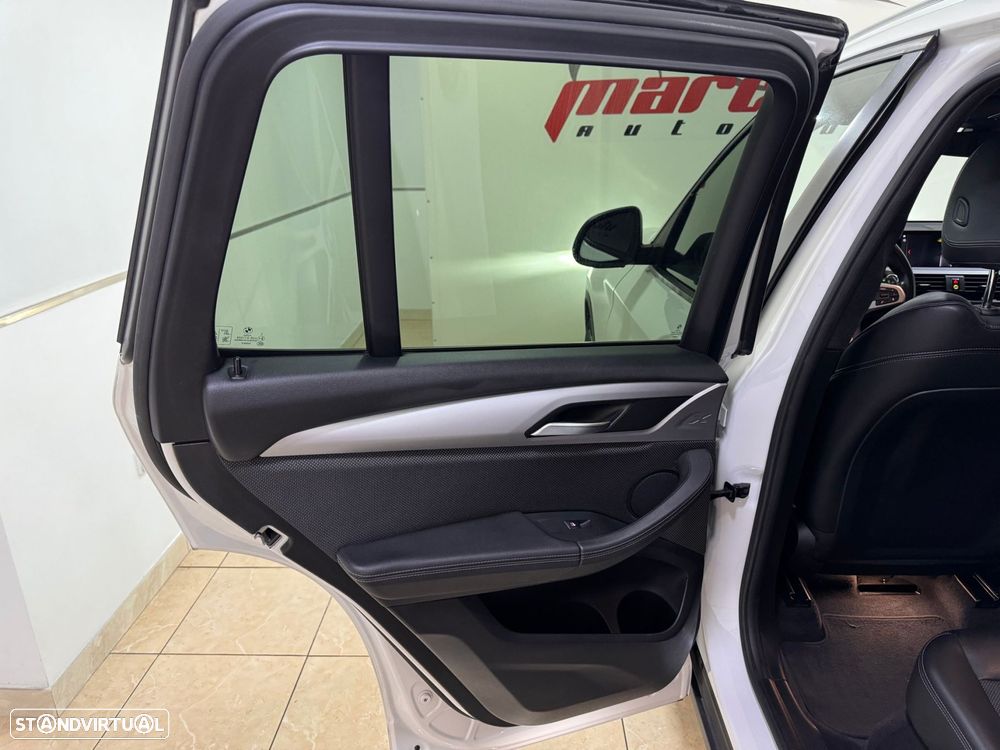 BMW X3 18 d sDrive xLine Auto - 30