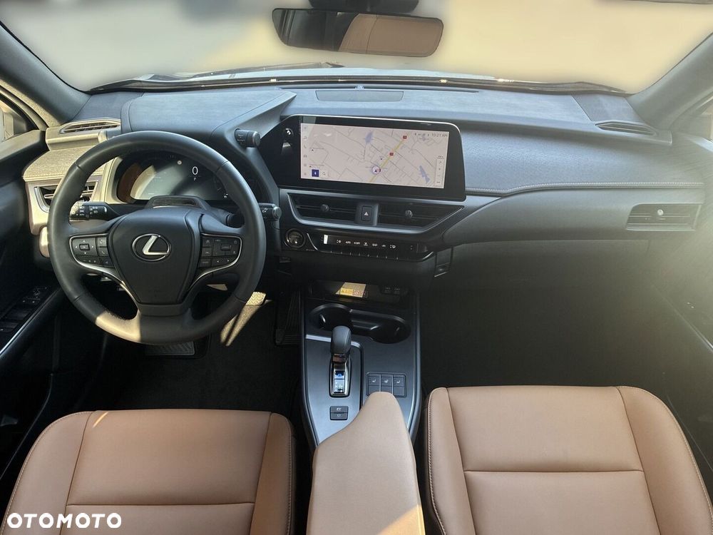 Lexus UX 300h F Sport Design AWD - 21