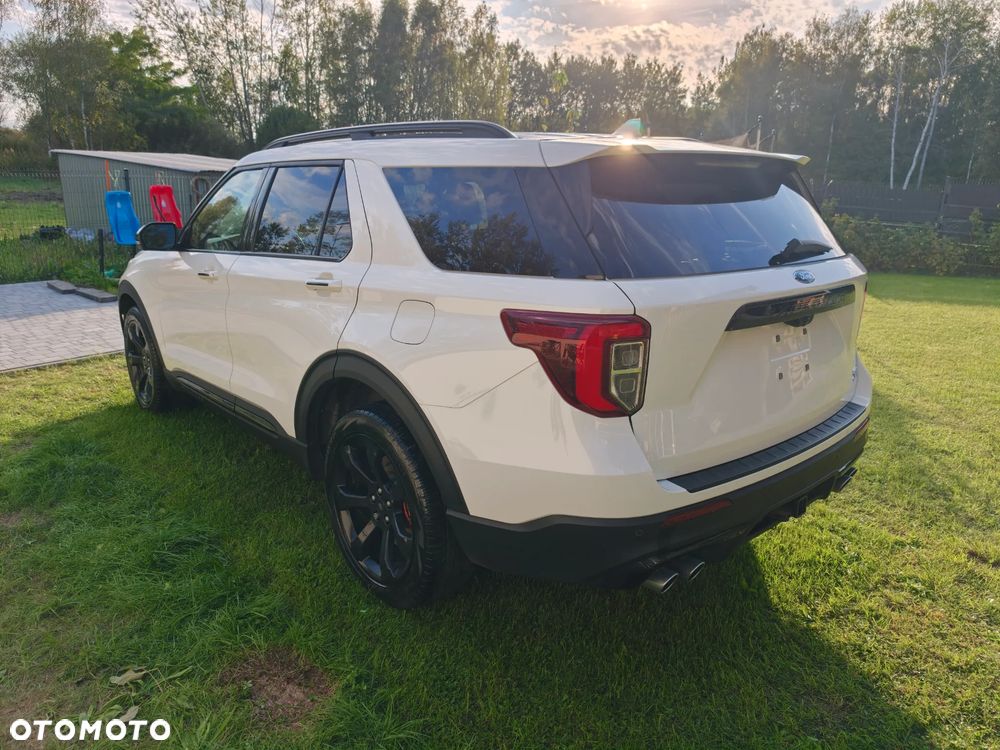 Ford Explorer - 1