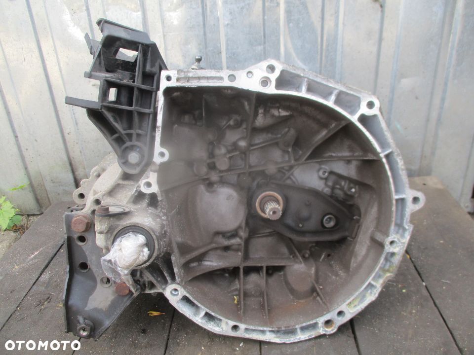 Skrzynia biegów 20CQ74 Peugeot 207 1,4 VTI Citroen