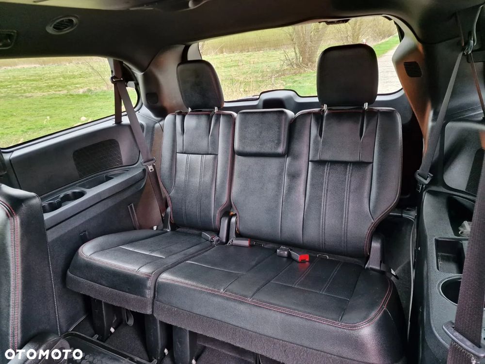 Dodge Grand Caravan 3.6 R/T - 13