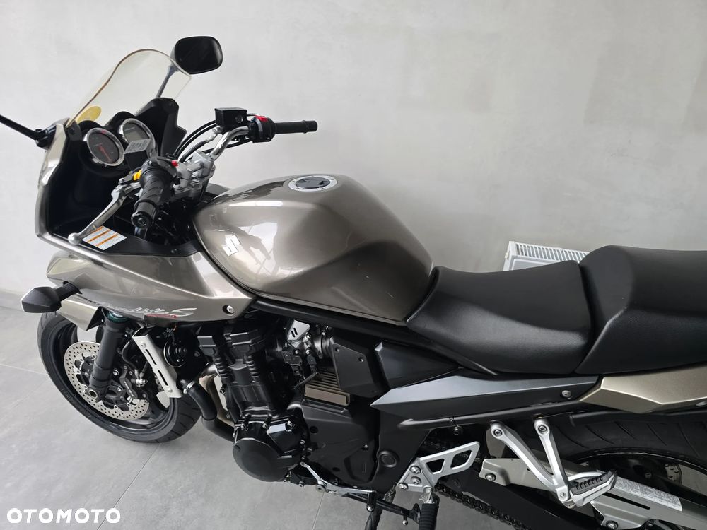 Suzuki Bandit - 17