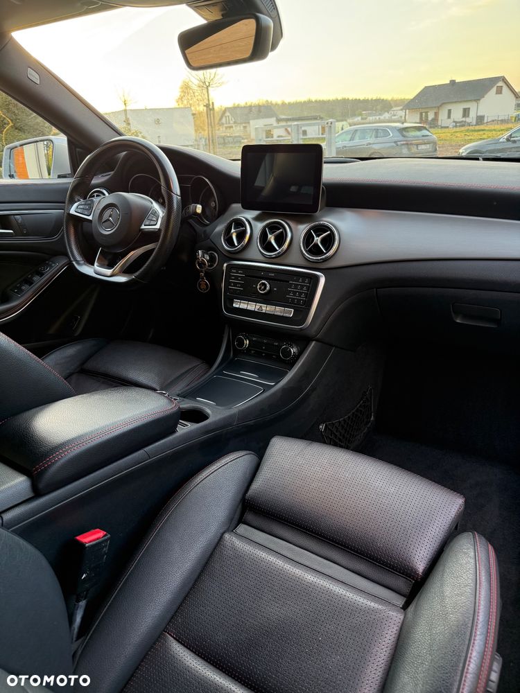 Mercedes-Benz CLA 220 (CDI) d 7G-DCT AMG Line - 7