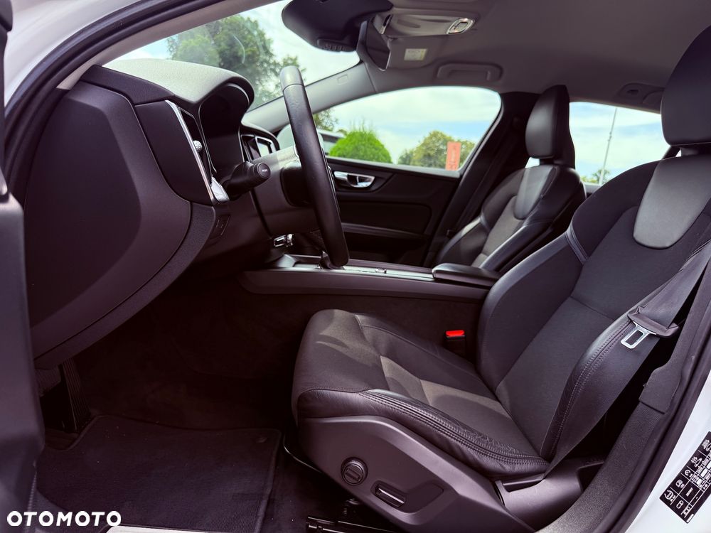 Volvo V60 D3 Geartronic Momentum Pro - 5