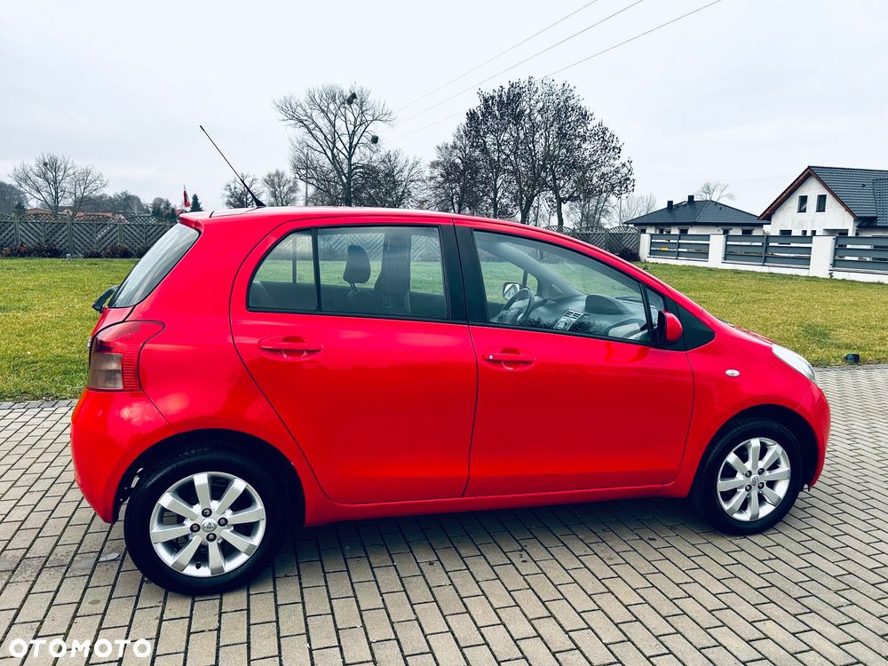 Toyota Yaris 1.0 VVT-i Life - 11