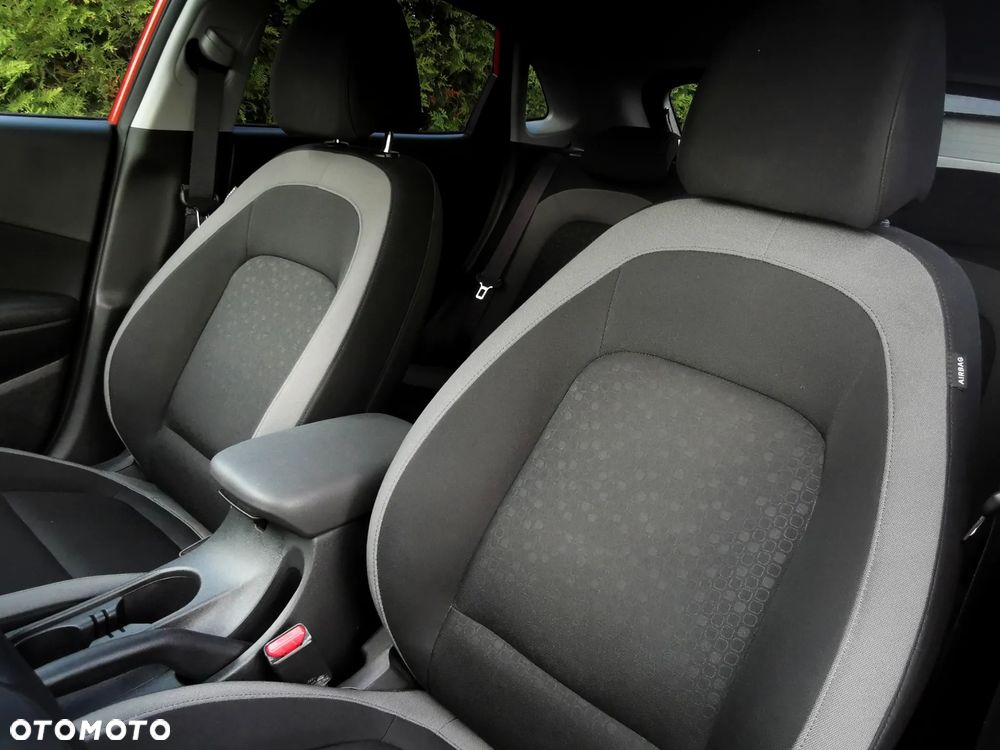 Hyundai Kona 1.6 CRDi Select - 29
