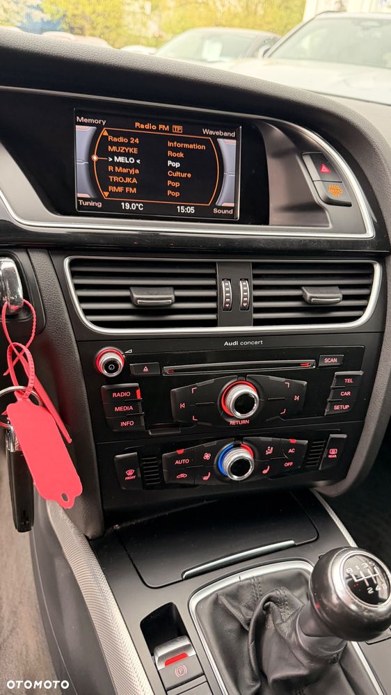 Audi A4 Avant 2.0 TDI - 23