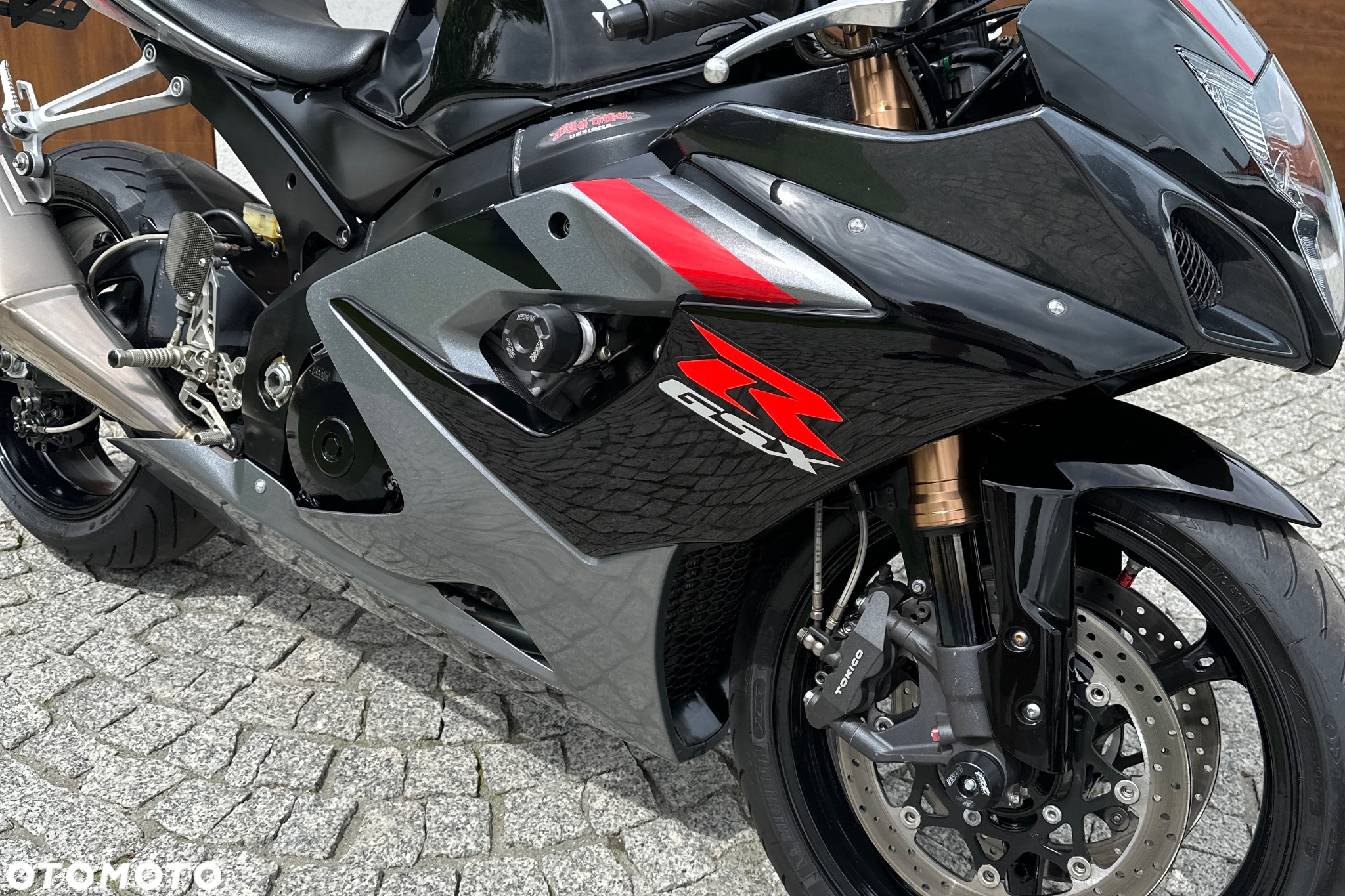 Suzuki GSX 1000 - 7