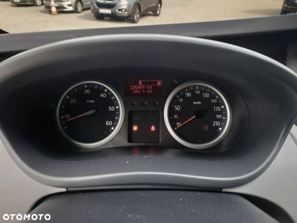Renault Trafic FAP Grand Passenger Black Edition - 16