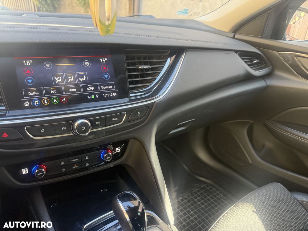 Opel Insignia - 37