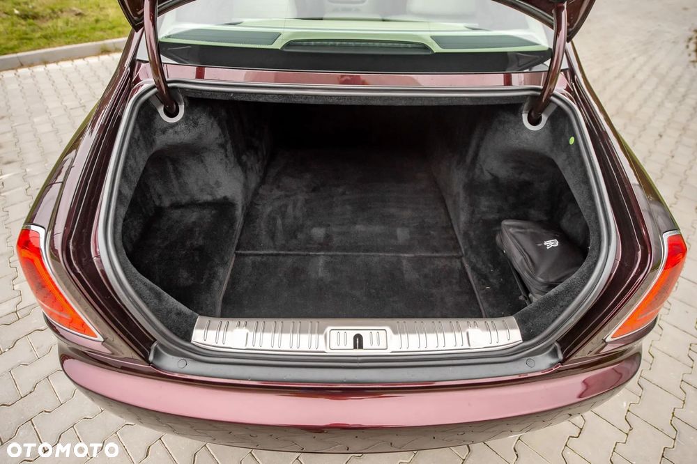 Rolls-Royce Ghost - 10