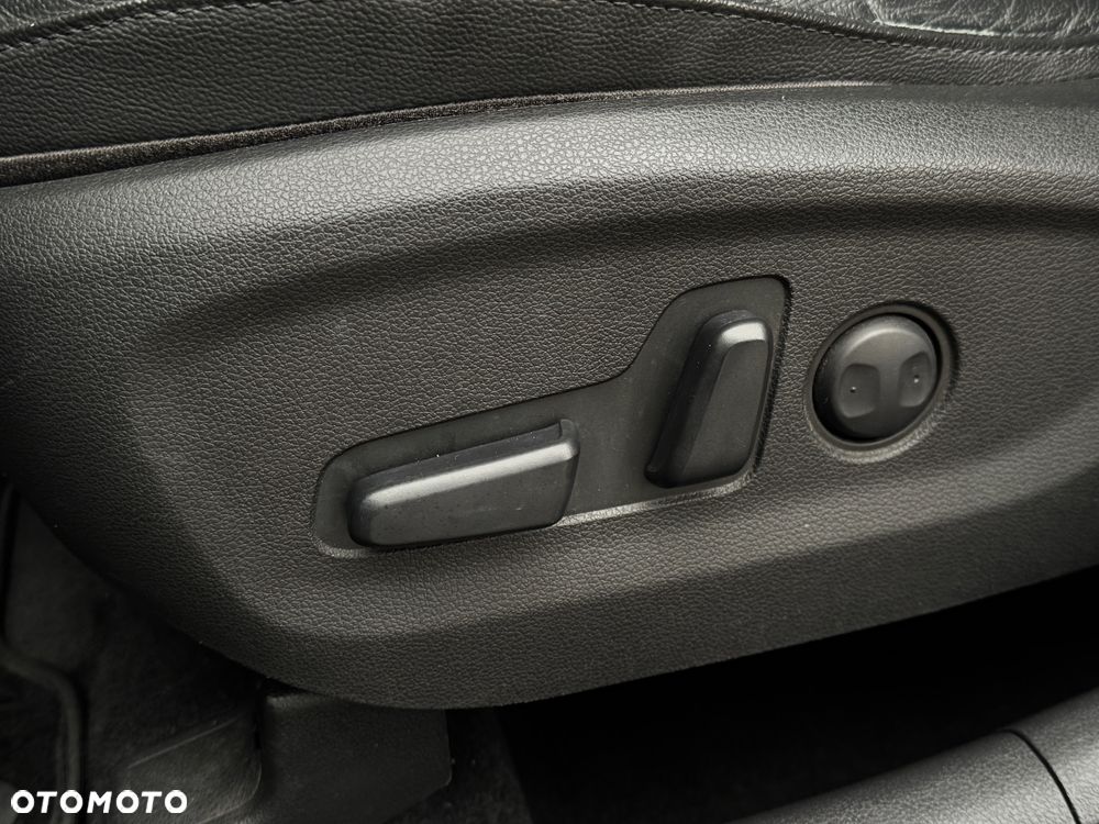 Hyundai Tucson 2.0 CRDI 4WD Automatik Premium - 16