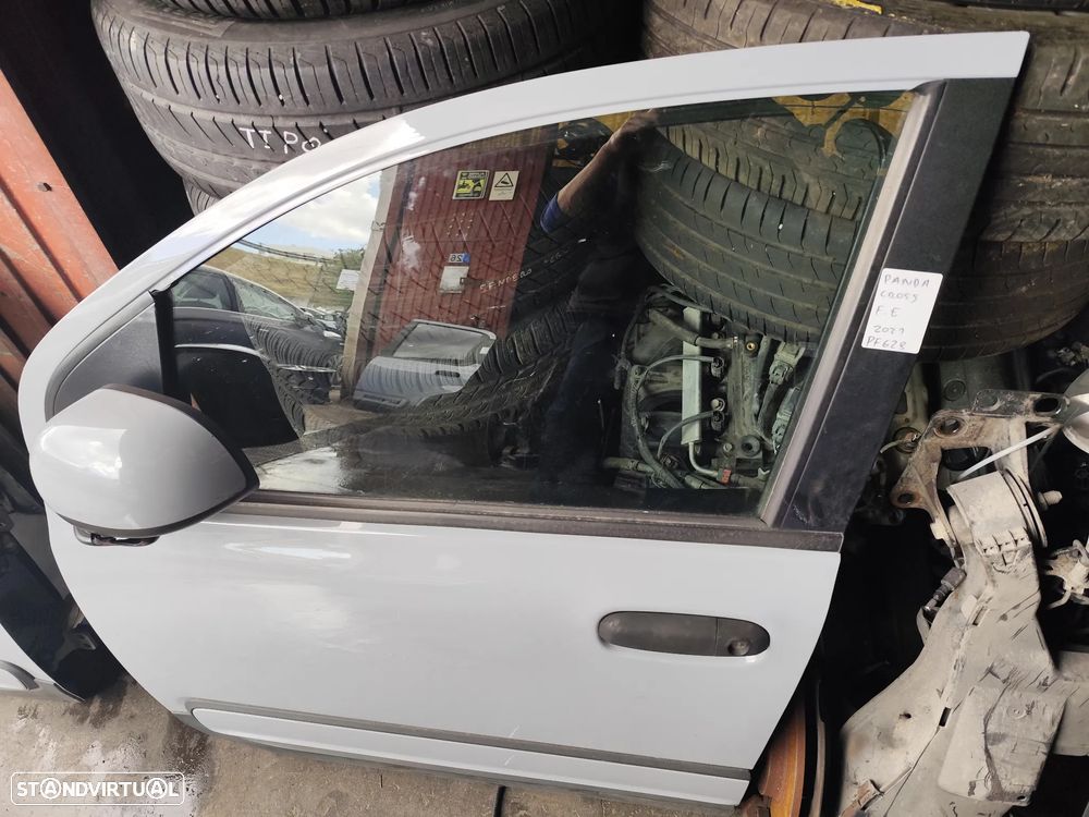 FIAT PANDA CROSS PORTA FRENTE ESQUERDA - PF628 - 2
