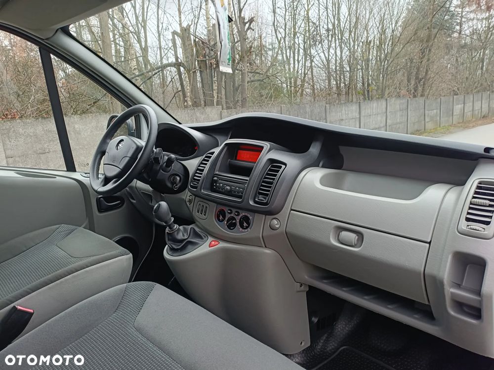 Opel Vivaro - 25