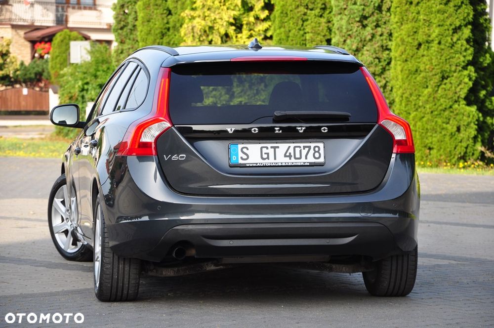 Volvo V60 D3 Momentum - 20