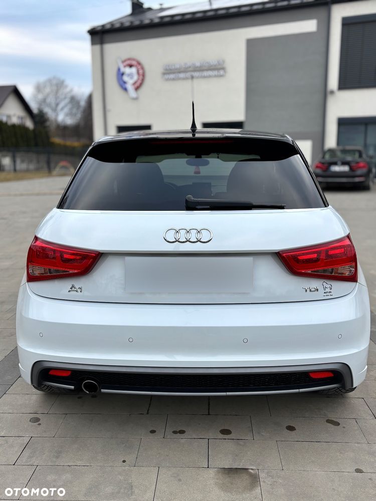 Audi A1 1.6 TDI S tronic S line Sportpaket - 7
