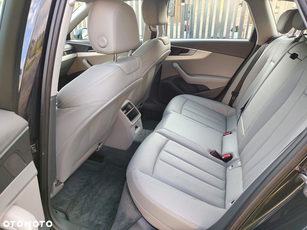 Audi A4 Avant 2.0 TDI Sport S tronic - 23