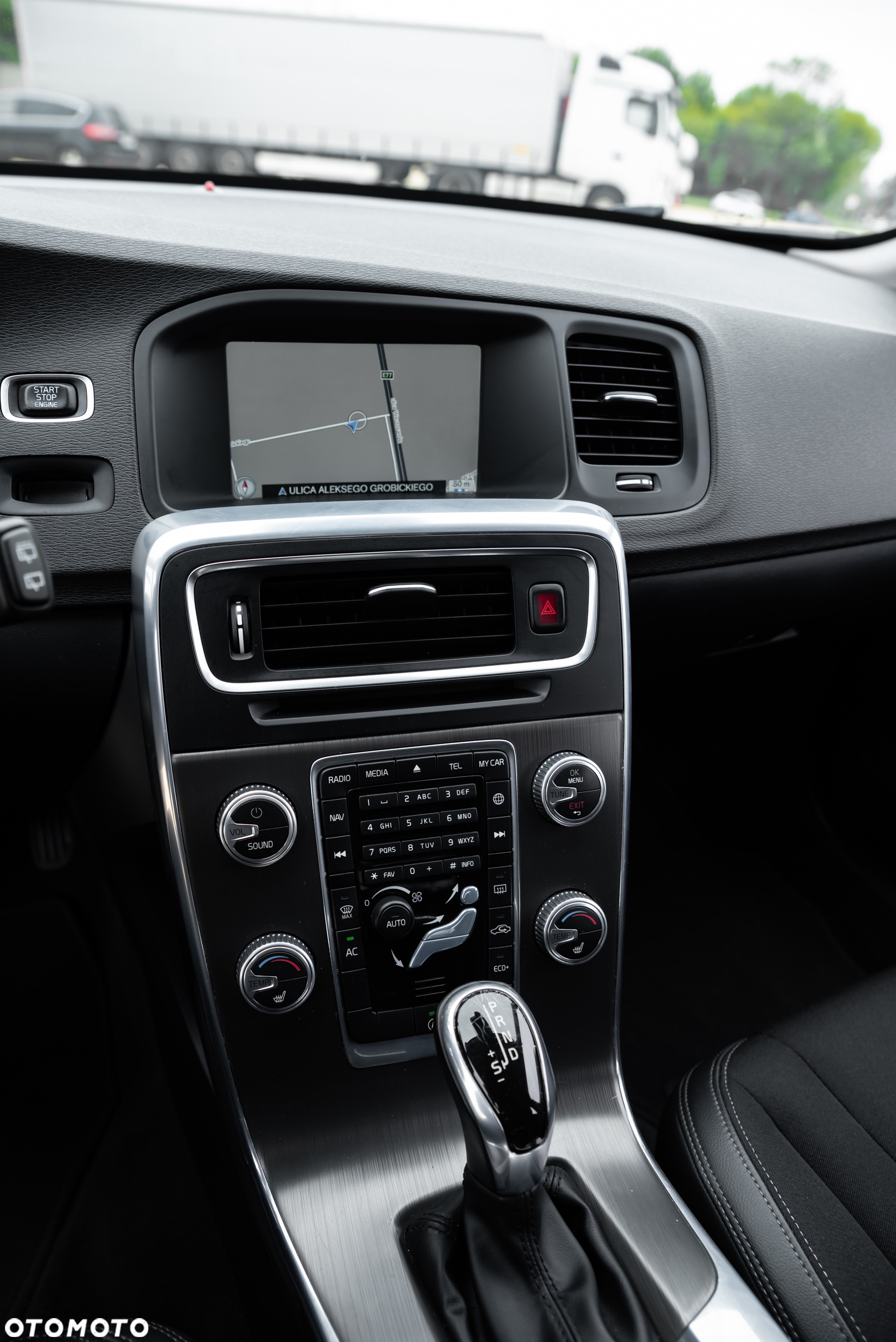 Volvo V60 D4 Geartronic Summum - 39