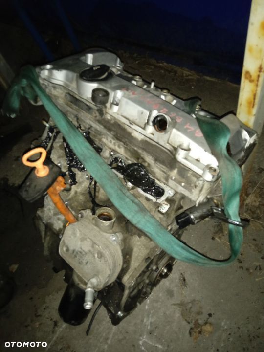 SILNIK 2.0 FSI 130KM ALT AUDI A4 B6 - 1