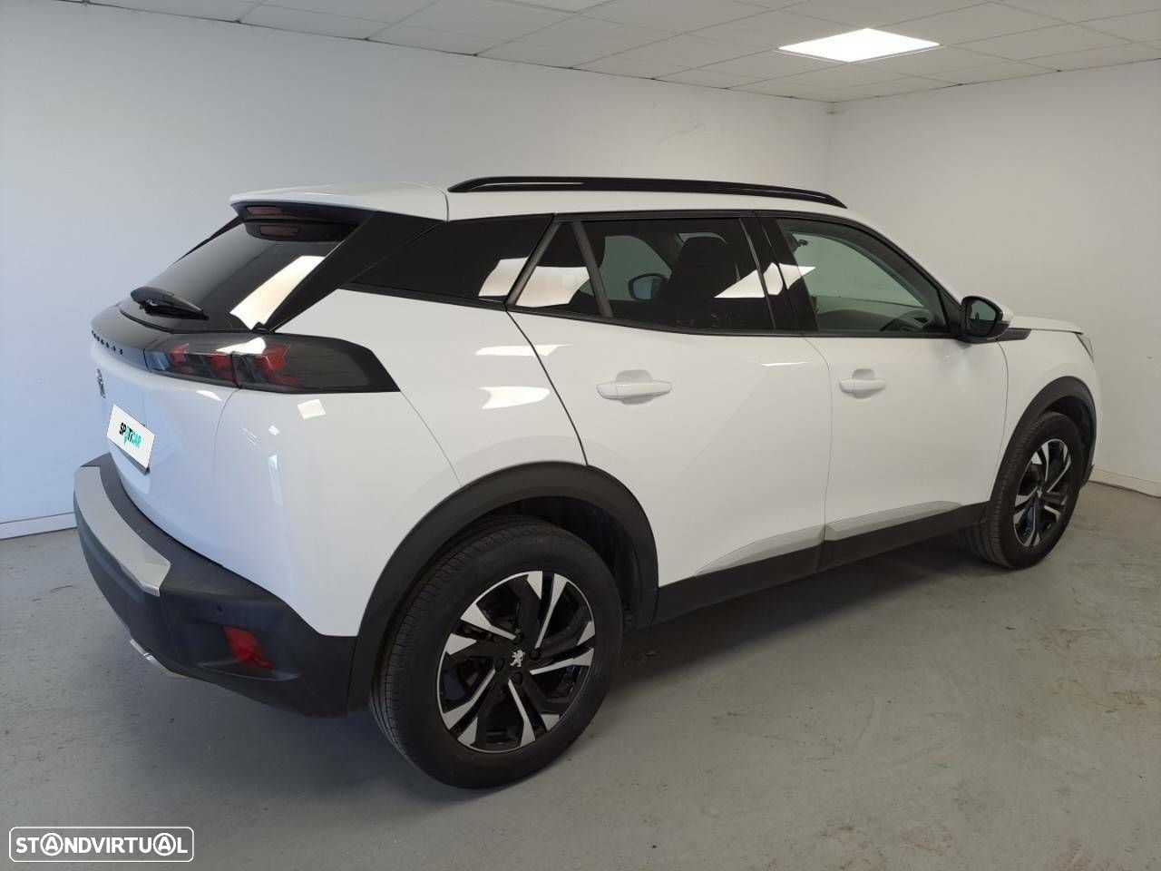 Peugeot 2008 1.2 PureTech Allure EAT8 - 4