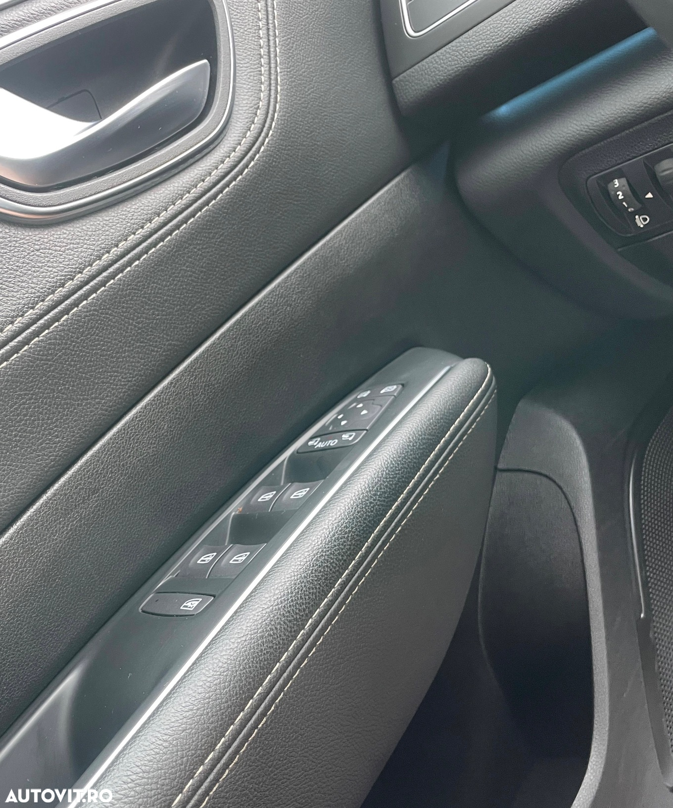 Renault Talisman Grandtour BLUE dCi 160 EDC INTENS - 16