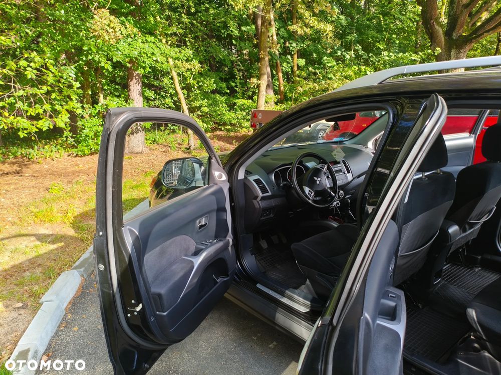 Mitsubishi Outlander 2.0 DID Instyle - 8