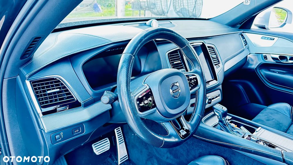 Volvo XC 90 D5 SCR AWD R-Design 7os - 24