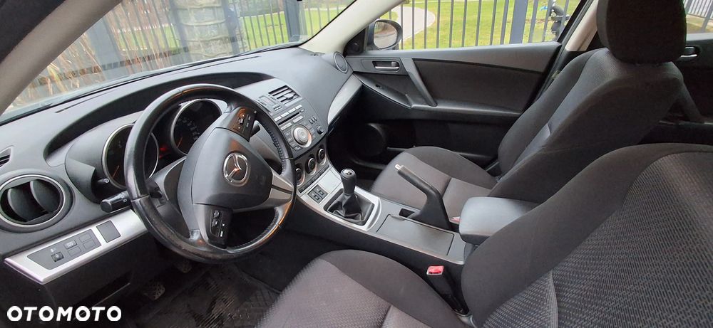 Mazda 3 1.6 Exclusive EU5 - 10