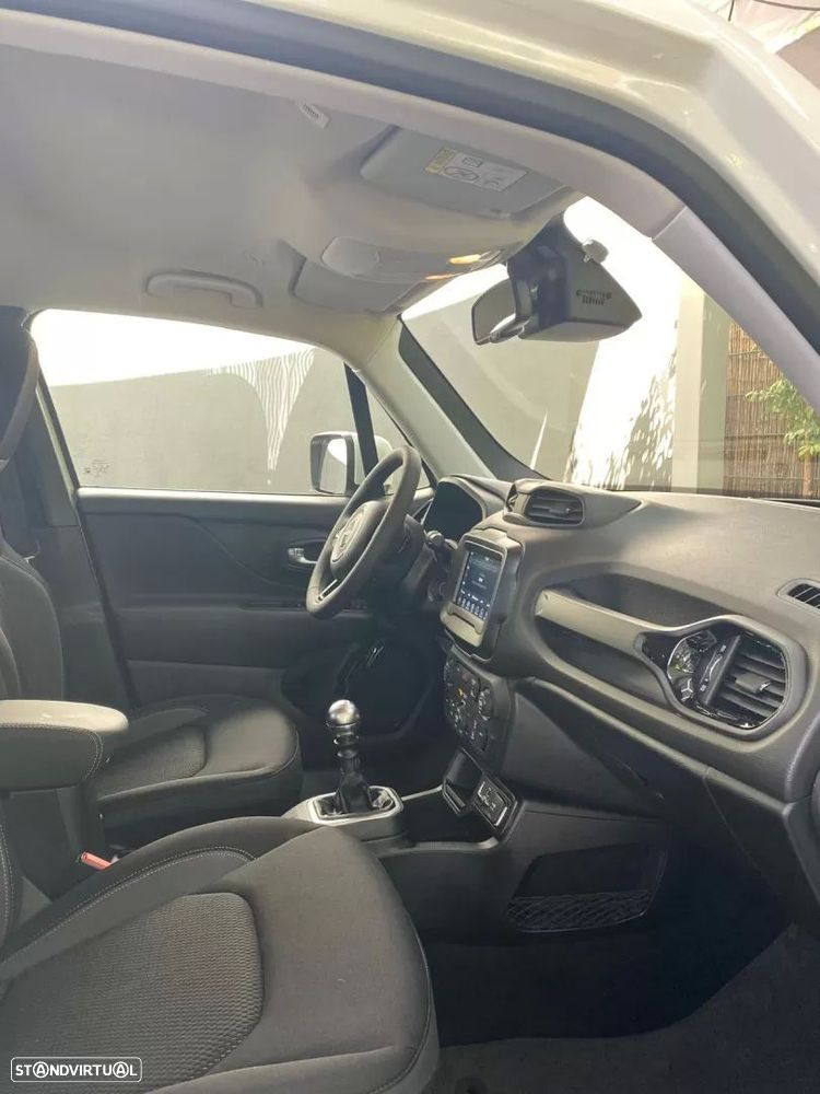 Jeep Renegade 1.0 T Limited - 10