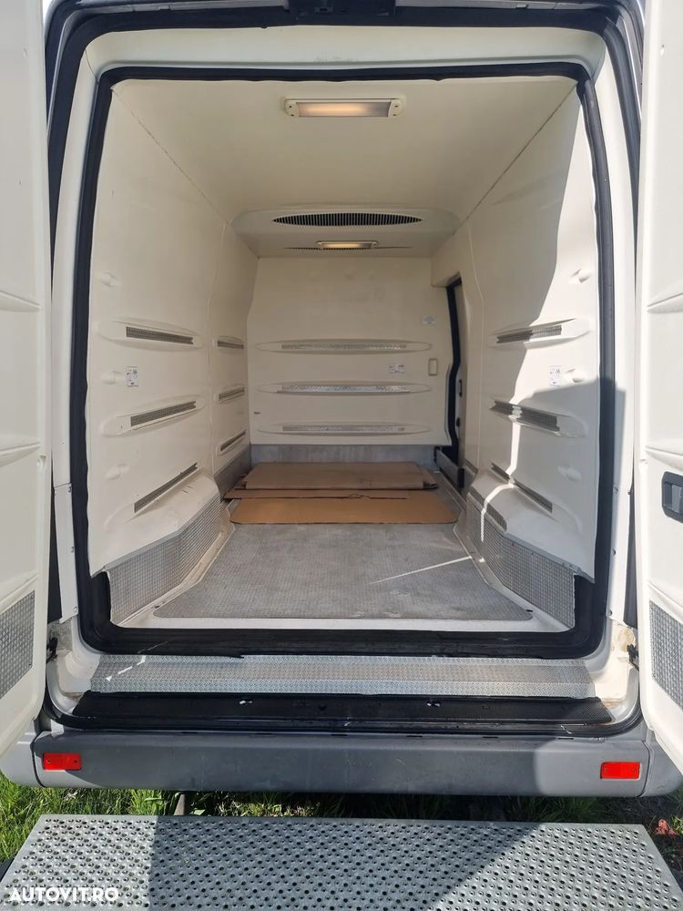 Mercedes-Benz Sprinter - 15