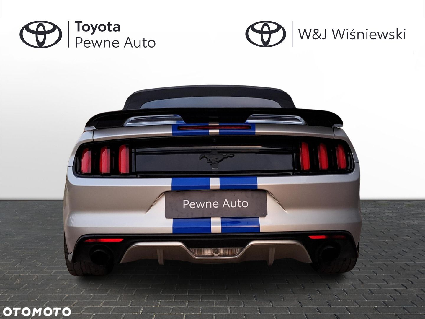 Ford Mustang - 4
