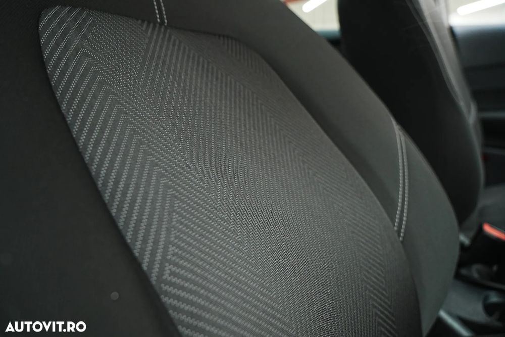 Ford Fiesta 1.0 EcoBoost S&S COOL&CONNECT - 37