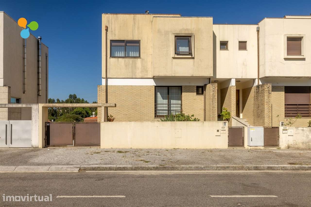 Moradia T3 Venda em Castêlo da Maia,Maia