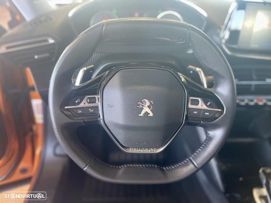 Peugeot 2008 1.2 PureTech Active Pack EAT8 - 11