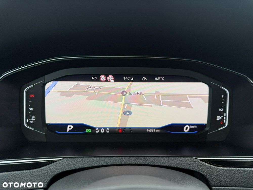 Volkswagen Passat - 17