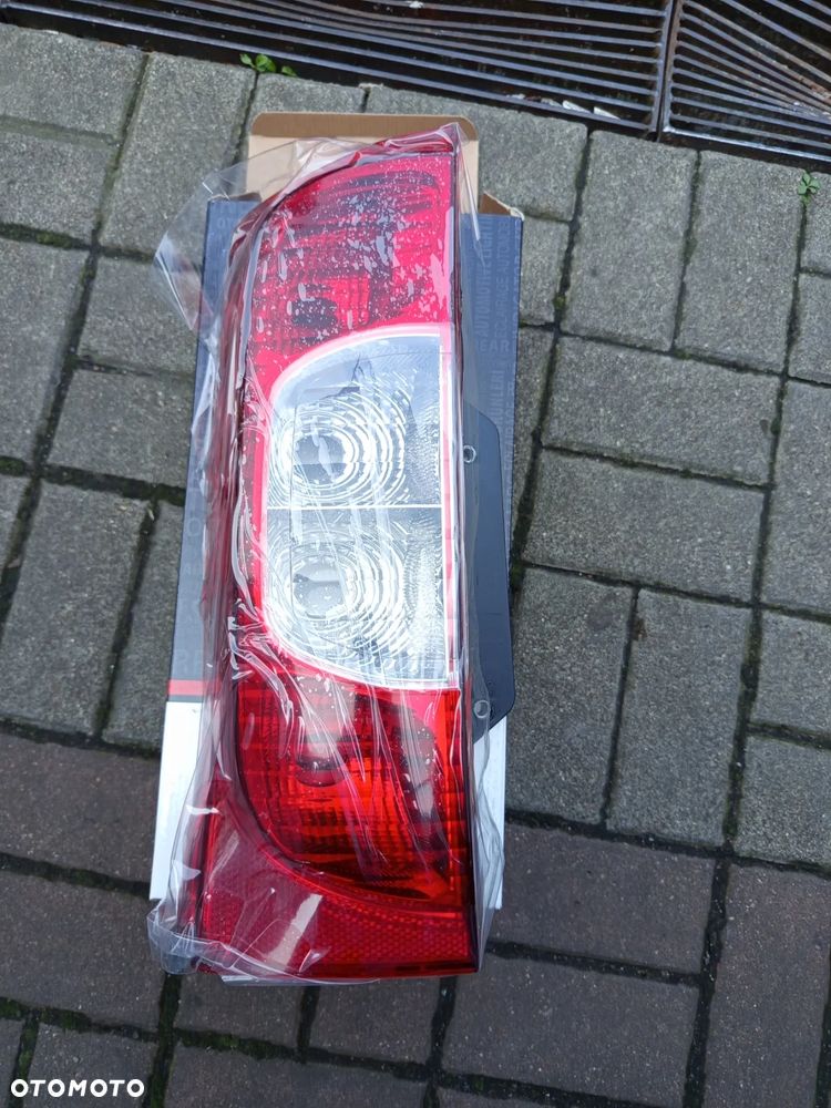LAMPA TYLNA PRAWA LUB LEWA PEUGEOT BIPPER, CITROEN NEMO, FIAT FIORINO 07-17 NOWY ZAMIENNIK
