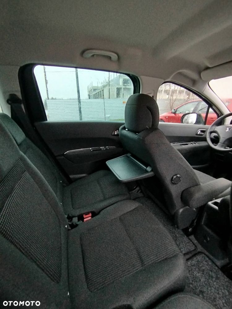 Peugeot 5008 1.6 HDi Premium - 12