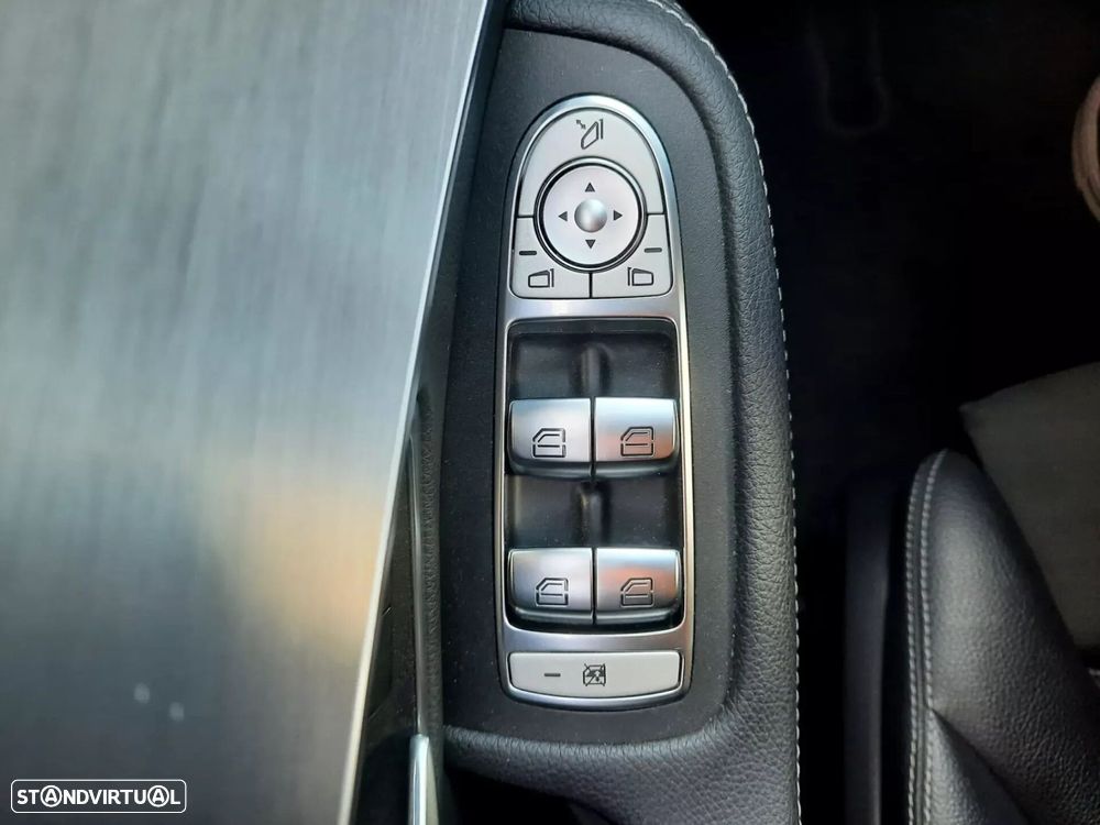 Mercedes-Benz C 300 de AMG Line - 6