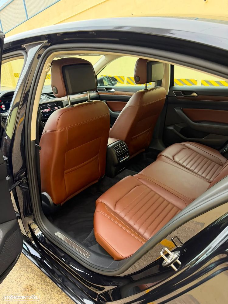 VW Passat 2.0 TDI Highline DSG - 19