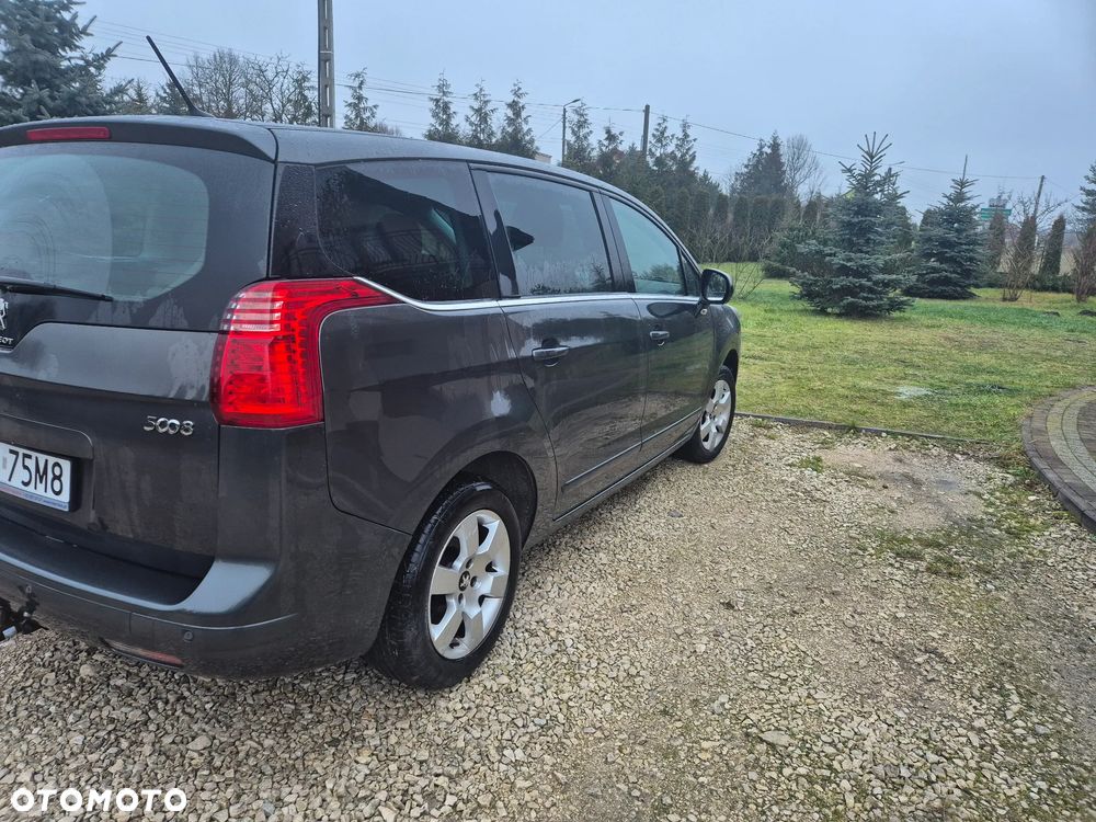 Peugeot 5008 - 3