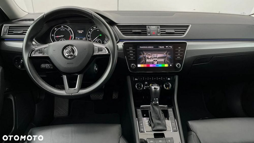 Skoda Superb 2.0 TDI DSG Premium Edition - 33