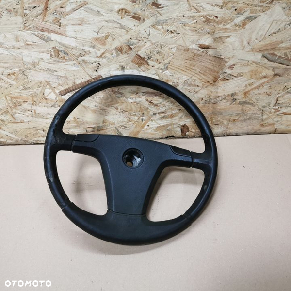 BMW E24 635CSI EUROPA KIEROWNICA ORGINALNA NR. 32331152417 OEM