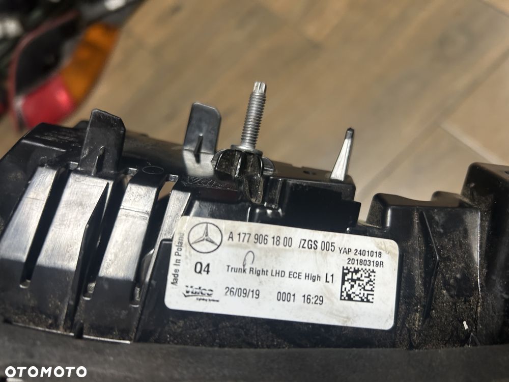 MERCEDES W177 AMG 20r LAMPA PRAWY TYŁ LED W KLAPĘ A1779061800 ORG - 3